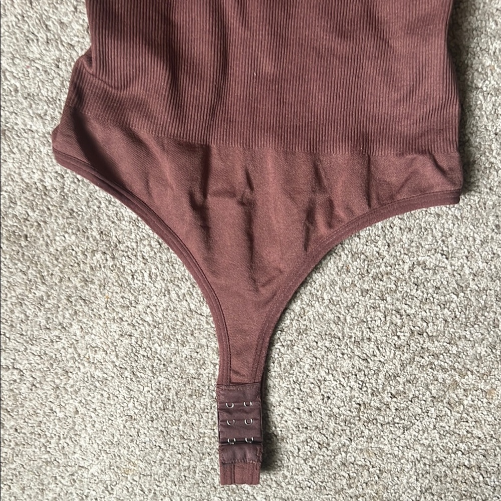 Brown Ribbed Bodysuit - Picture 3 of 8